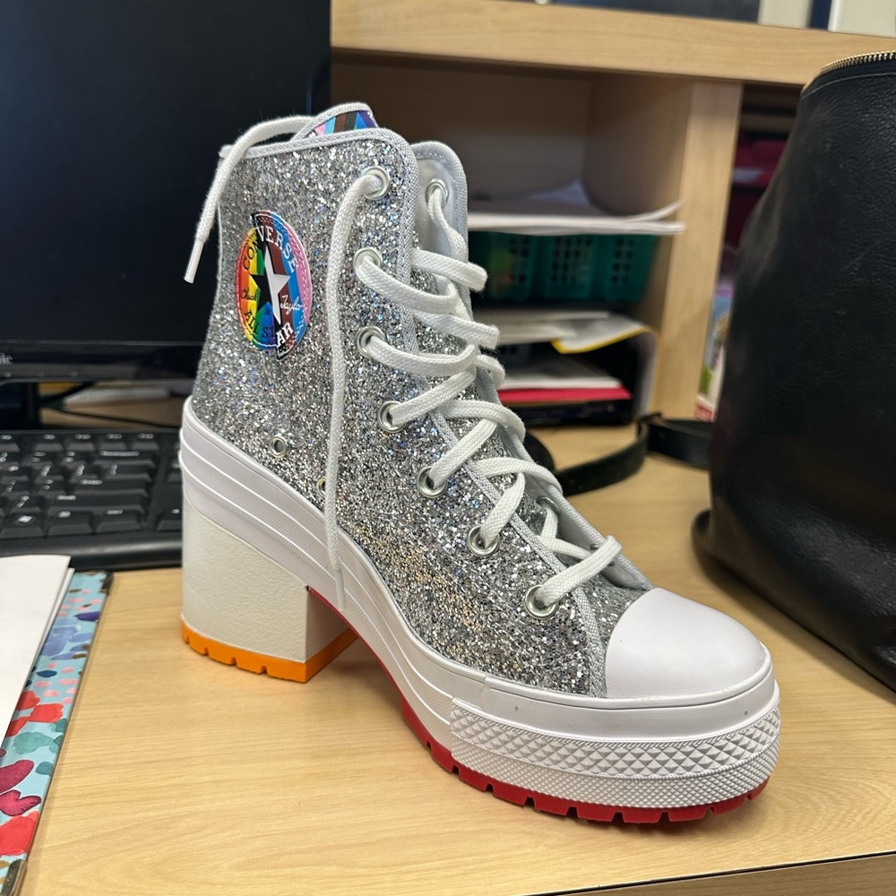 Sparkle healed converse.